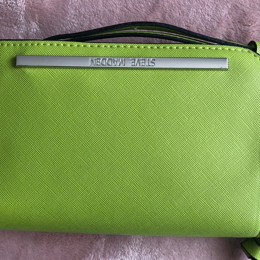 Steve Madden Lime Green Crossbody Bag - Picture 7 of 10